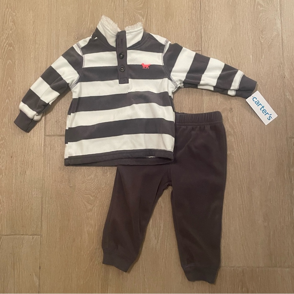 Carters 2 piece fleece outfit-12 months